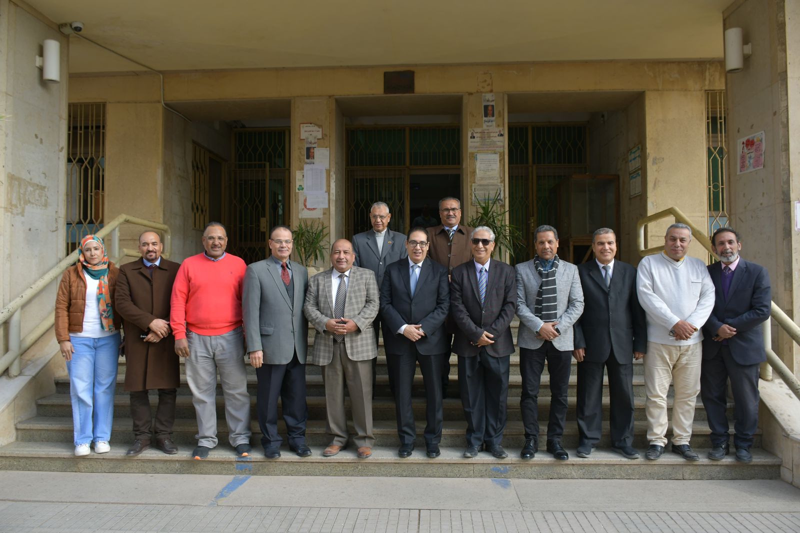 رئيس جامعة القاهرة يقود جولة تفقدية لضمان انضباط امتحانات الفصل الدراسي الأول