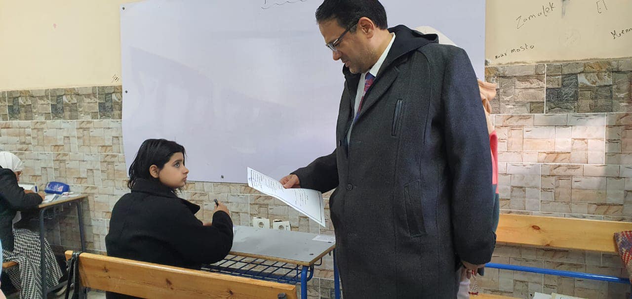 مدير تعليم الغربية يتابع انطلاق امتحانات الفصل الدراسي الأول وسط إجراءات مشددة