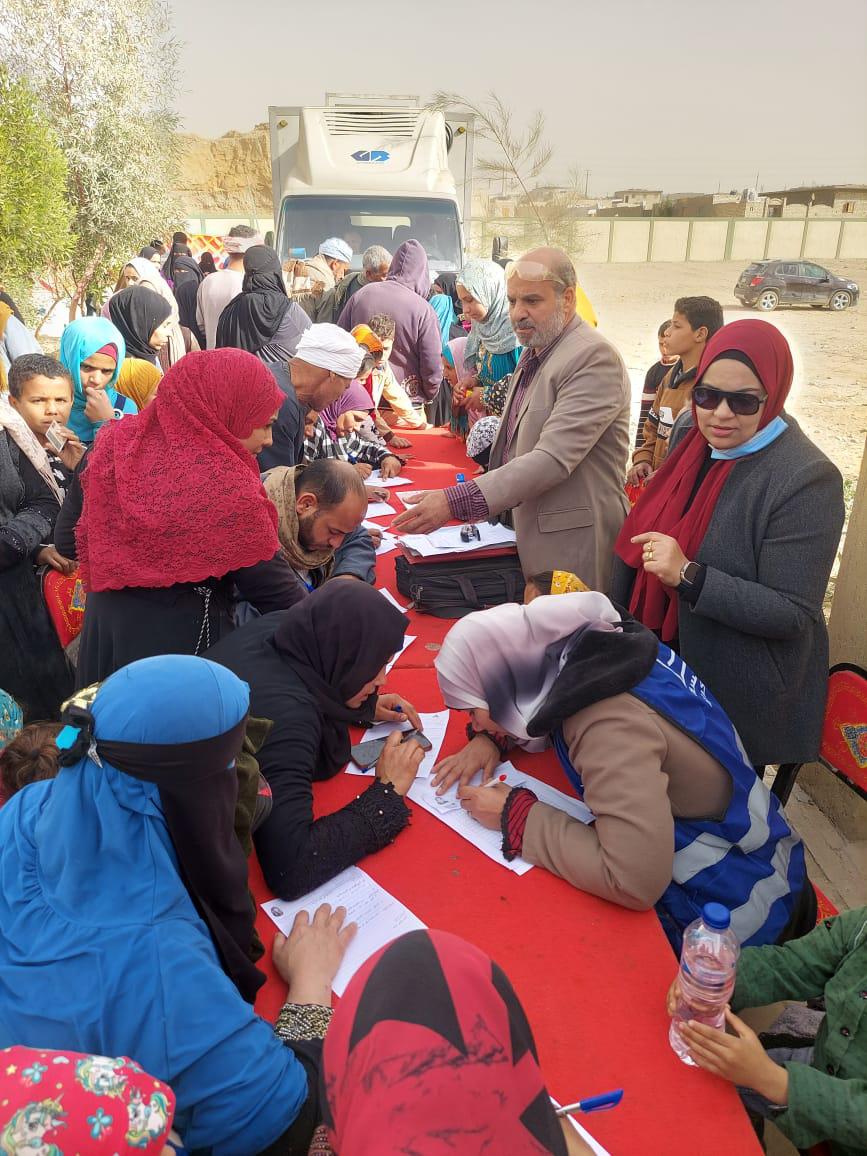 جامعة القاهرة تطلق قافلة تنموية شاملة لخدمة قرية كفر واصلين