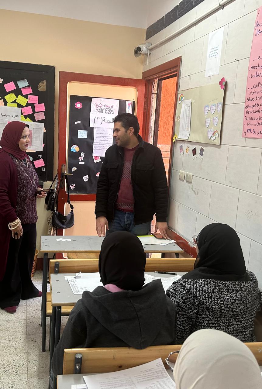 18،394 طالبًا وطالبة يؤدون امتحانات الفصل الدراسي الأول في تعليم مطروح وسط أجواء هادئة