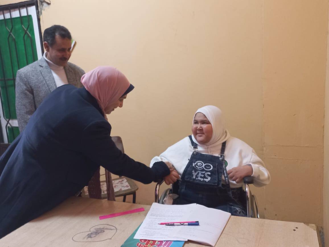 وكيل تعليم الجيزة في جولة تفقدية لضمان سير امتحانات صفوف النقل بكفاءة