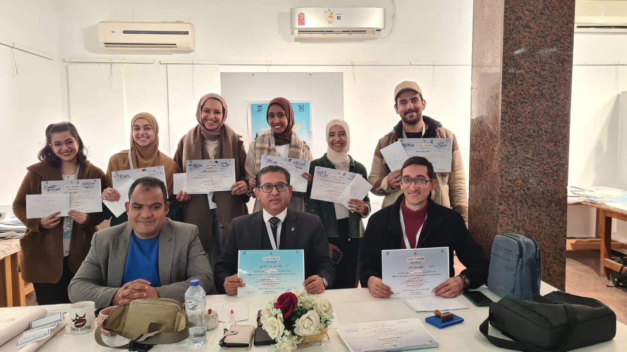 إبداع طلاب جامعة الأقصر في معرض معًا نستطيع بكلية الفنون الجميلة