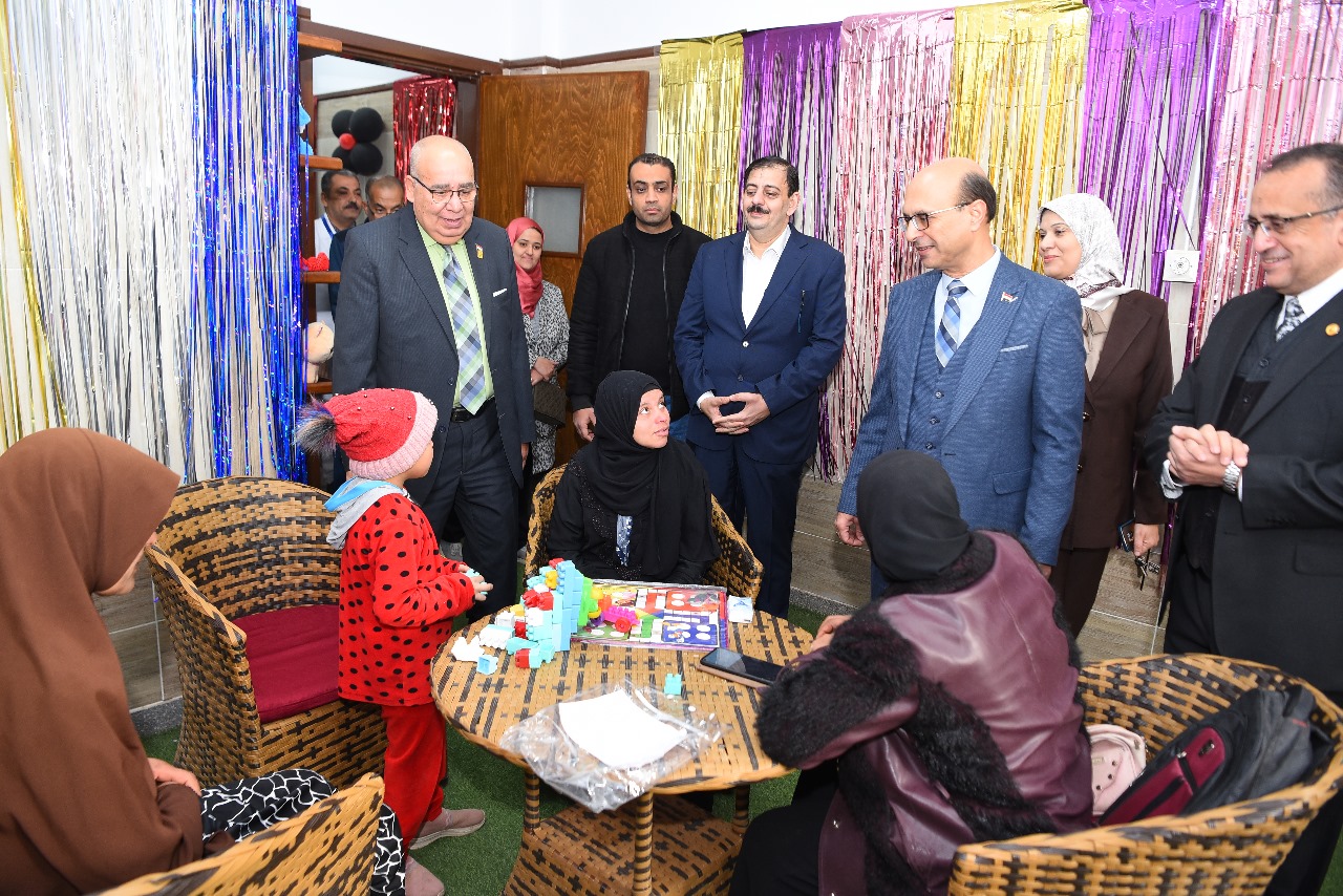 جامعة أسيوط تواصل ريادتها في الخدمات الطبية بافتتاح وحدات جديدة لعلاج الأورام