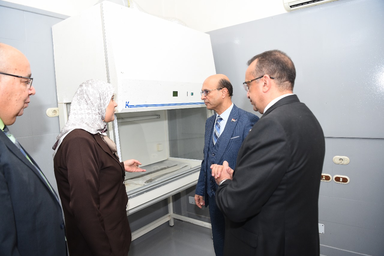 جامعة أسيوط تواصل ريادتها في الخدمات الطبية بافتتاح وحدات جديدة لعلاج الأورام