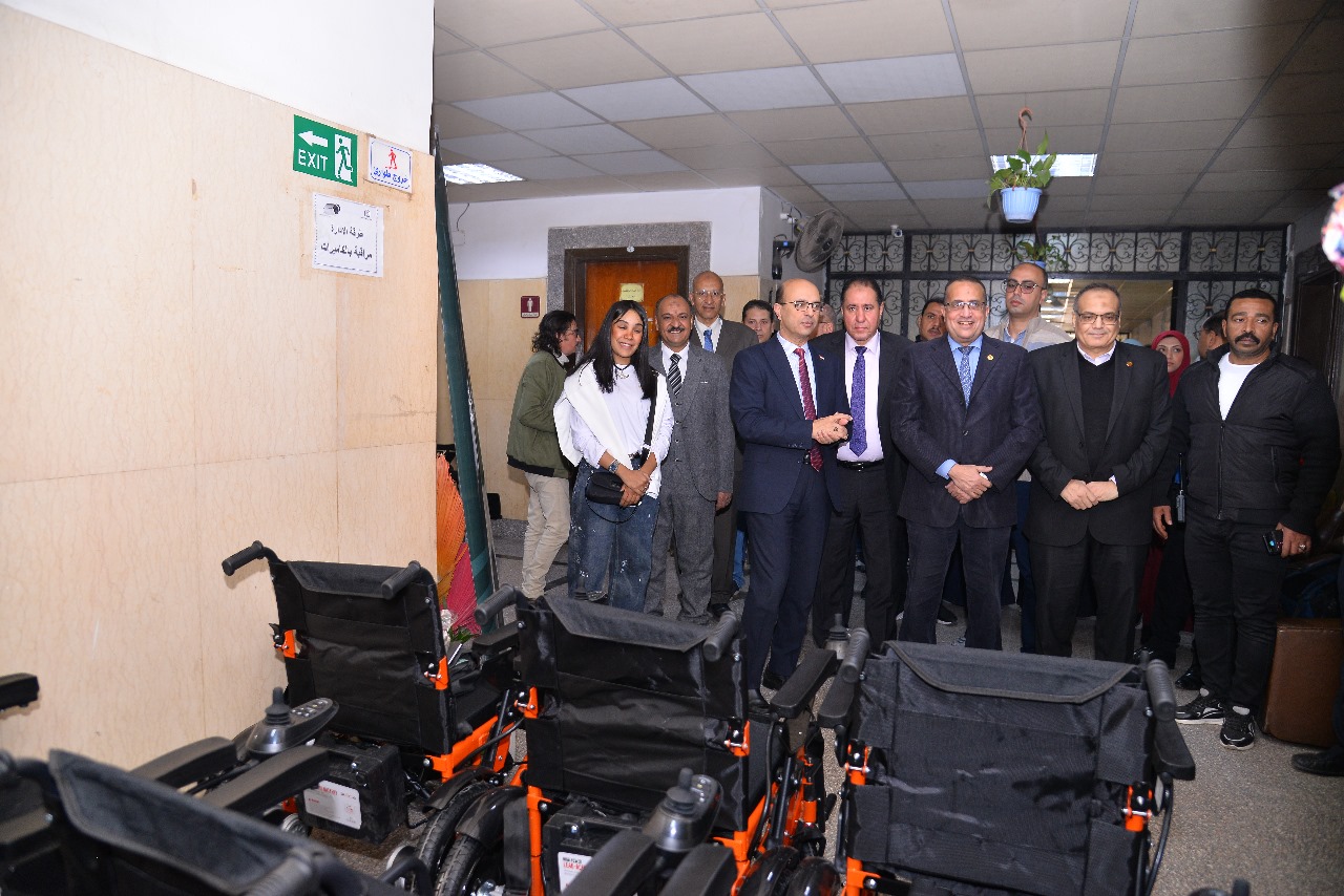 تبرع البنك العربي الإفريقي الدولي بـ 8 مليون جنيه لدعم مستشفى الأطفال الجامعي بجامعة أسيوط