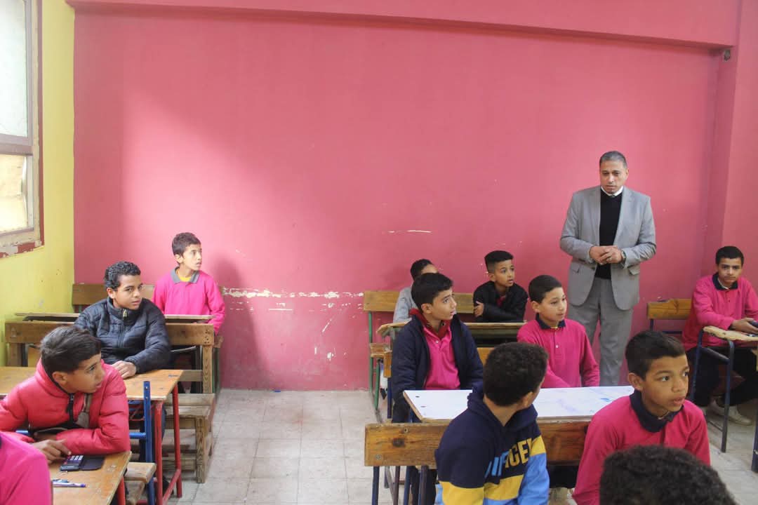 وكيل أول وزارة التربية والتعليم بالجيزة يقود جولة تفتيشية 