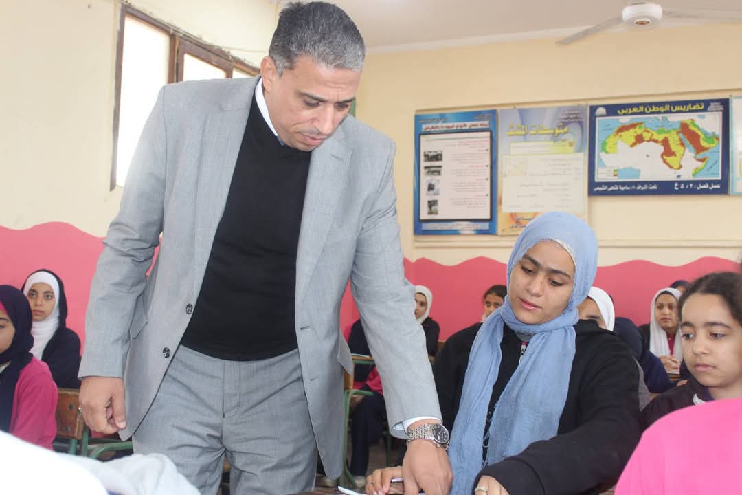 وكيل أول وزارة التربية والتعليم بالجيزة يقود جولة تفتيشية 