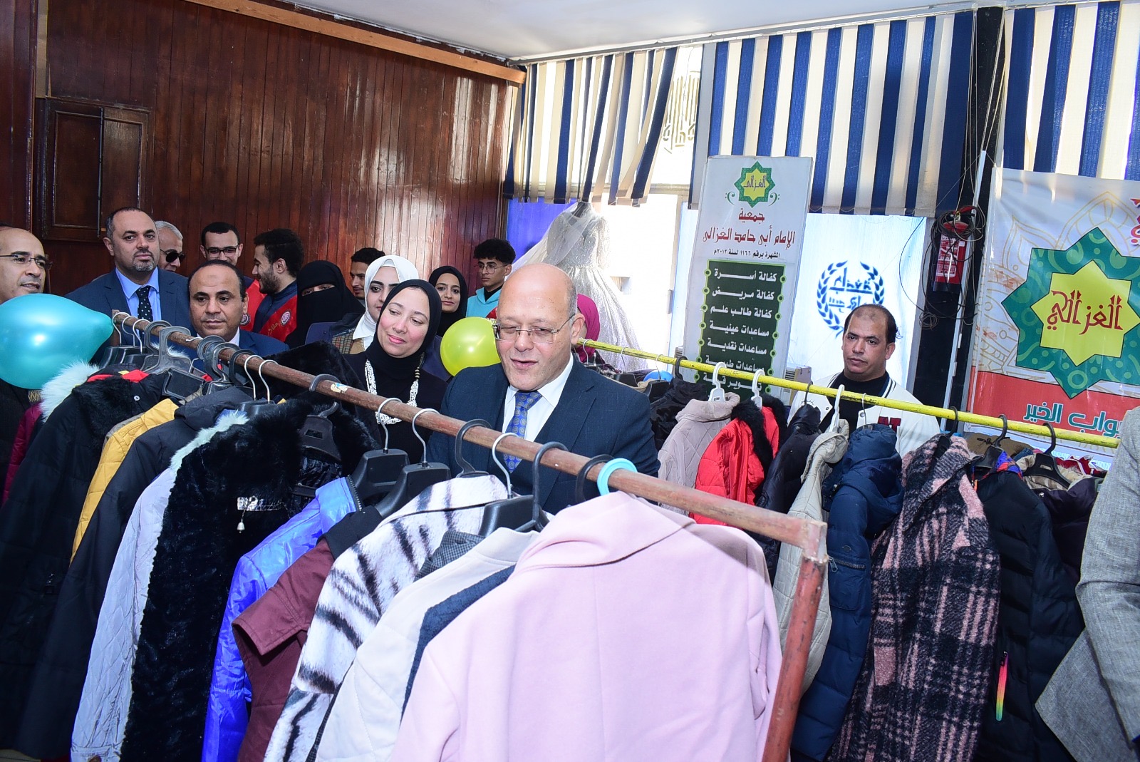 9a152b93-2b45-49b4-a033-f57b9e0cb259