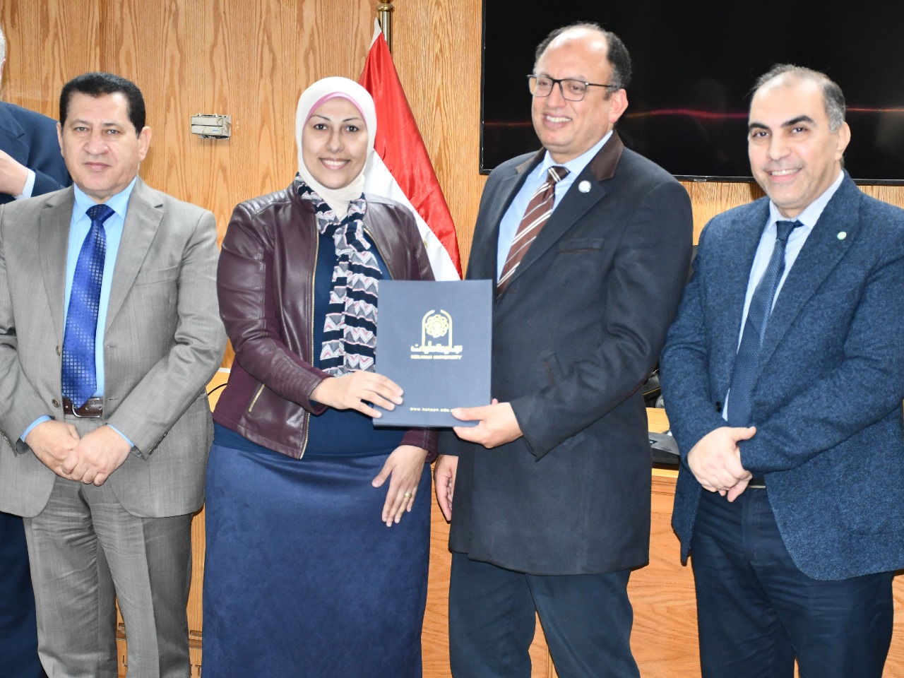 جامعة حلوان تحتفل بتكريم الباحثين الفائزين بتمويل المشروعات البحثية
