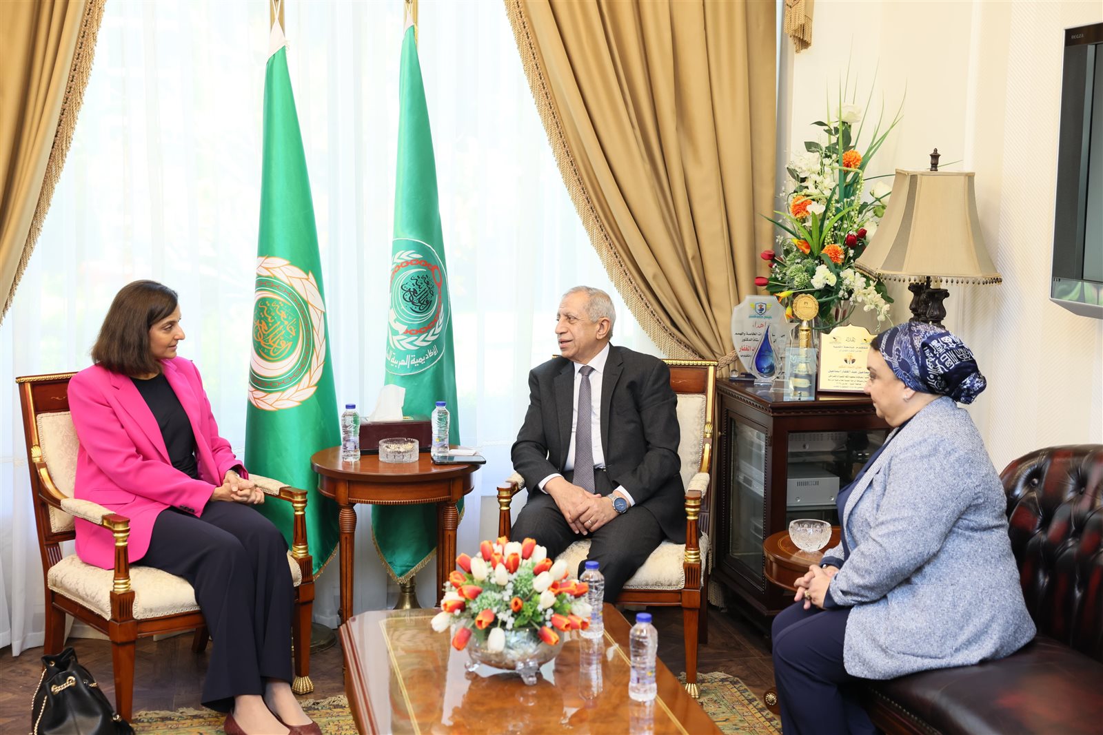 رئيس الأكاديمية العربية للعلوم والتكنولوجيا يستقبل قنصل لبنان لبحث التعاون المشترك