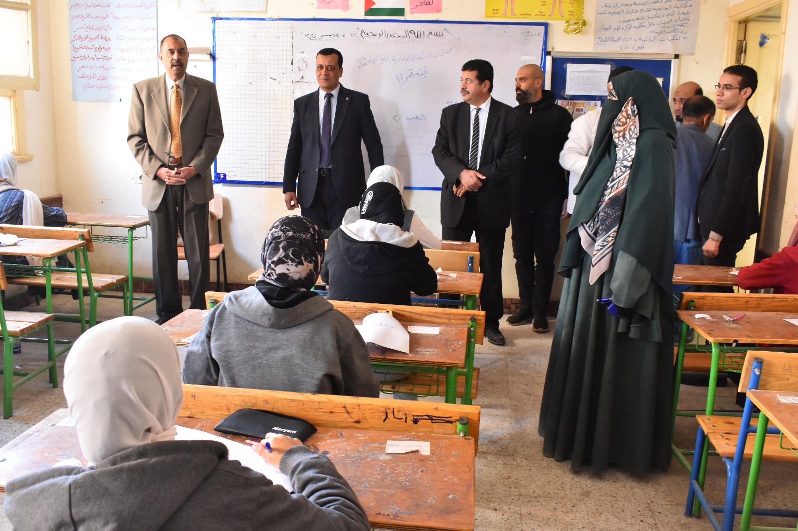 8ececf62-8e22-4ff1-b05c-624d9442dd77