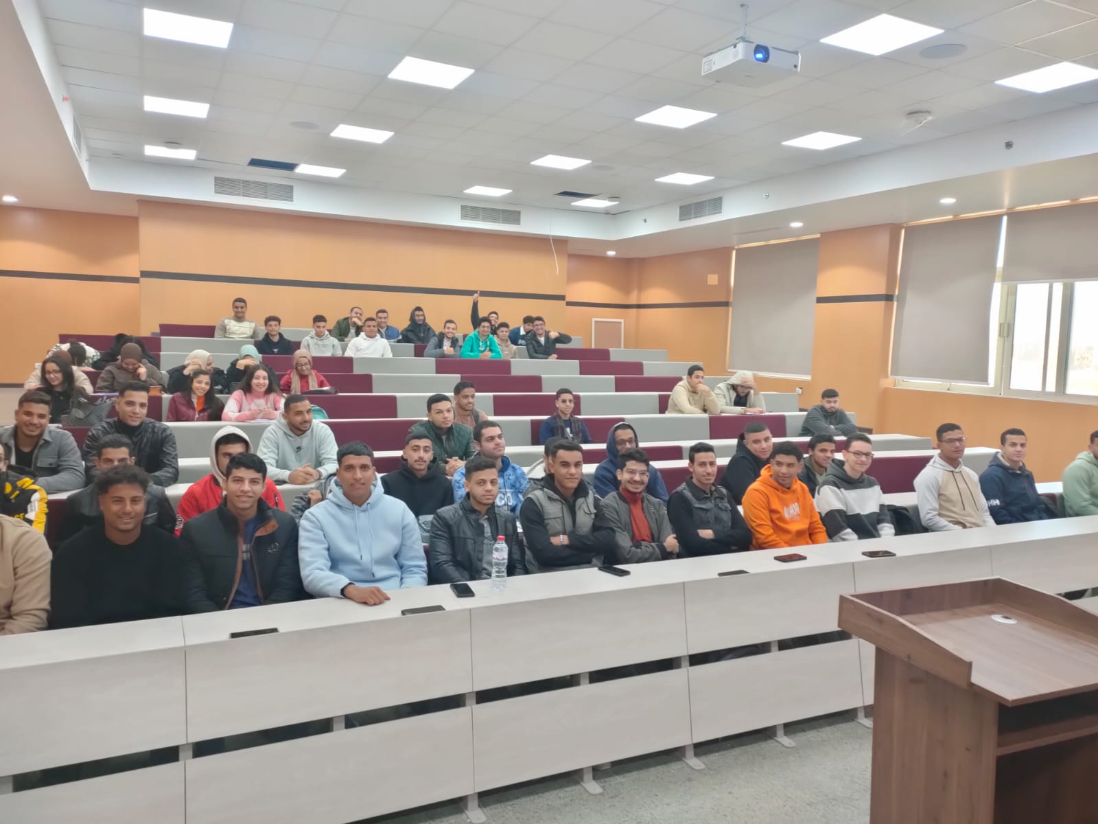 جامعة أسيوط الأهلية تعلن انتظام الدراسة وانطلاق الأنشطة الطلابية