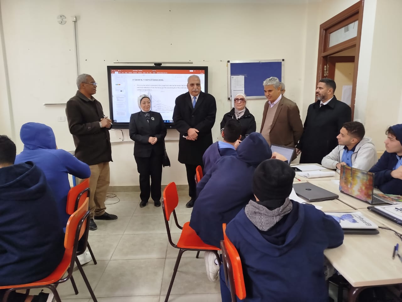 انتظام الدراسة في تعليم القليوبية ومتابعات مكثفة لتحقيق الانضباط