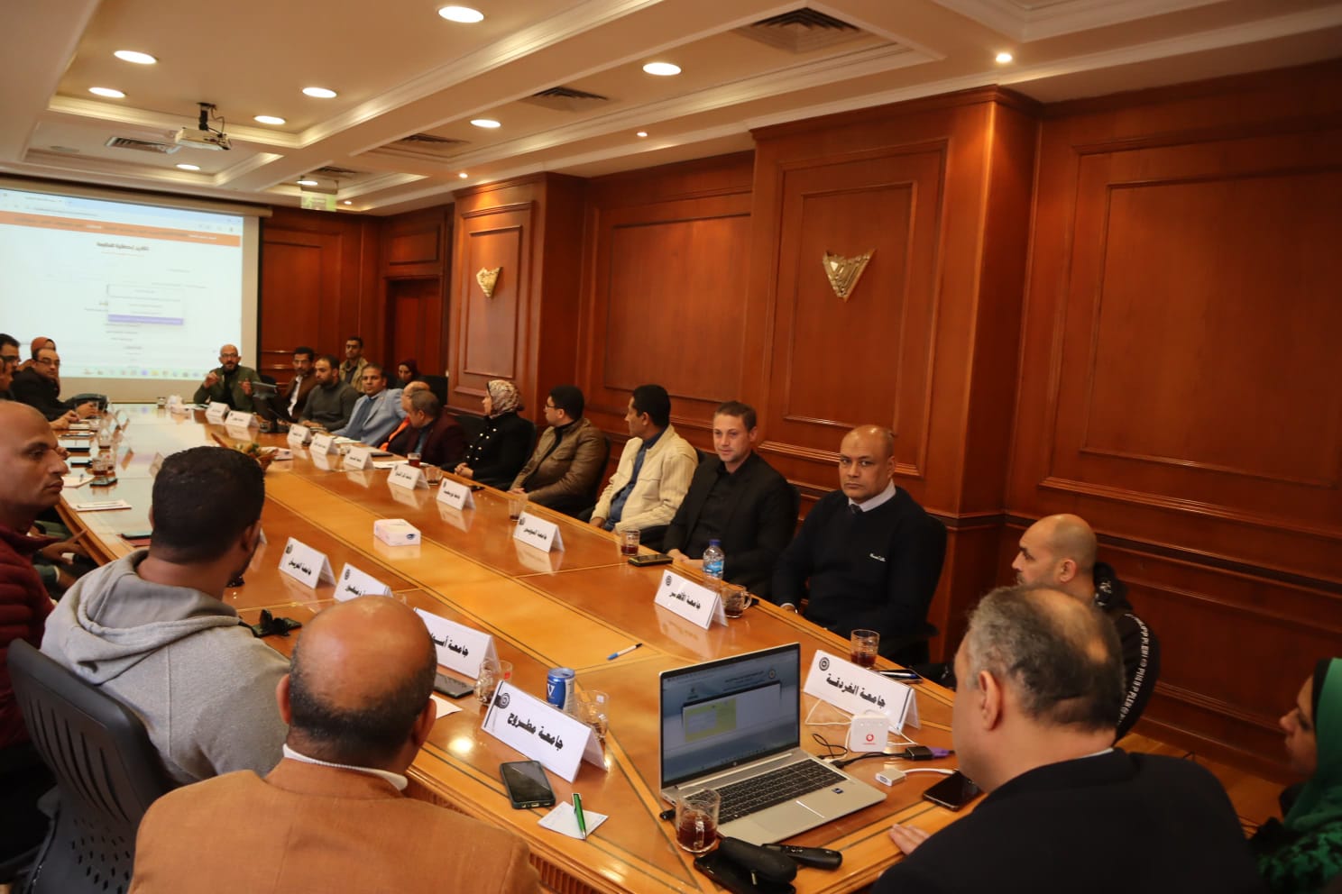 جامعة الأقصر تشارك في ورشة تطوير منصة الأنشطة الطلابية بالجامعات الحكومية