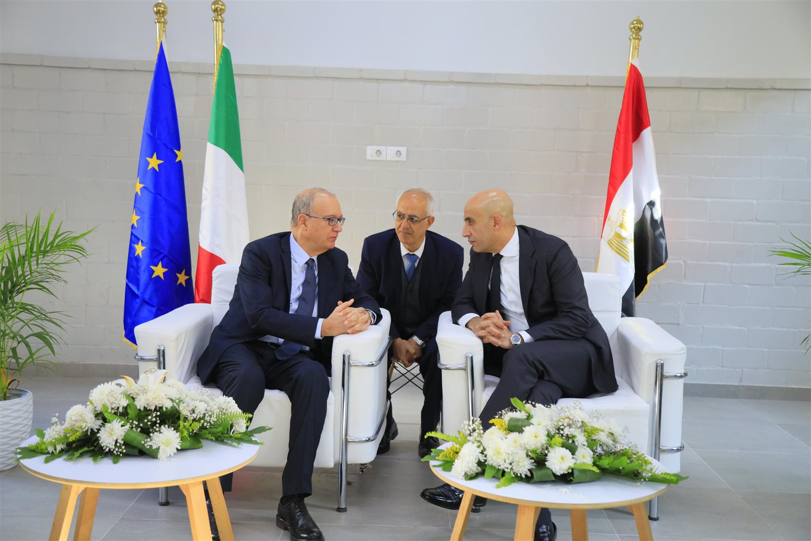 وزير التربية والتعليم ونظيره الإيطالي يفتتحان القرية الإيطالية بمعهد السالزيان دون بوسكو