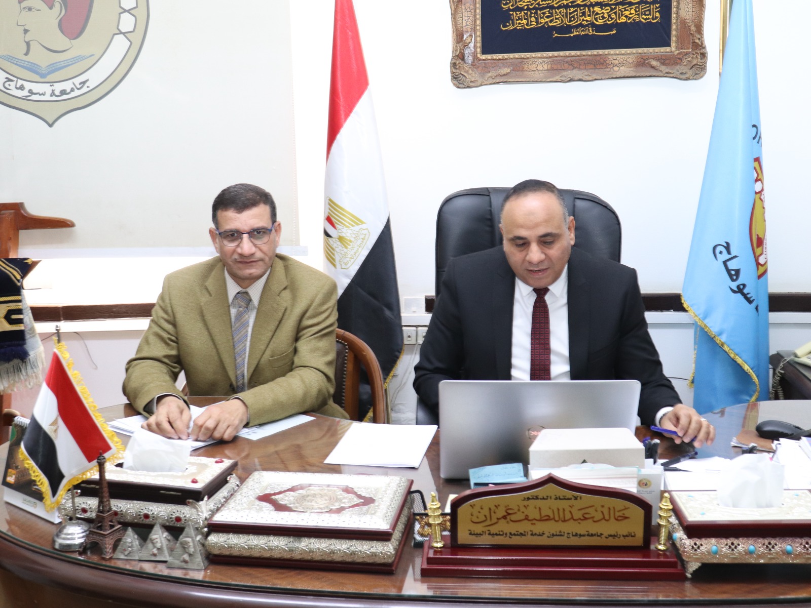 جامعة سوهاج تواصل جهودها في محو أمية 500 طالب وطالبة 