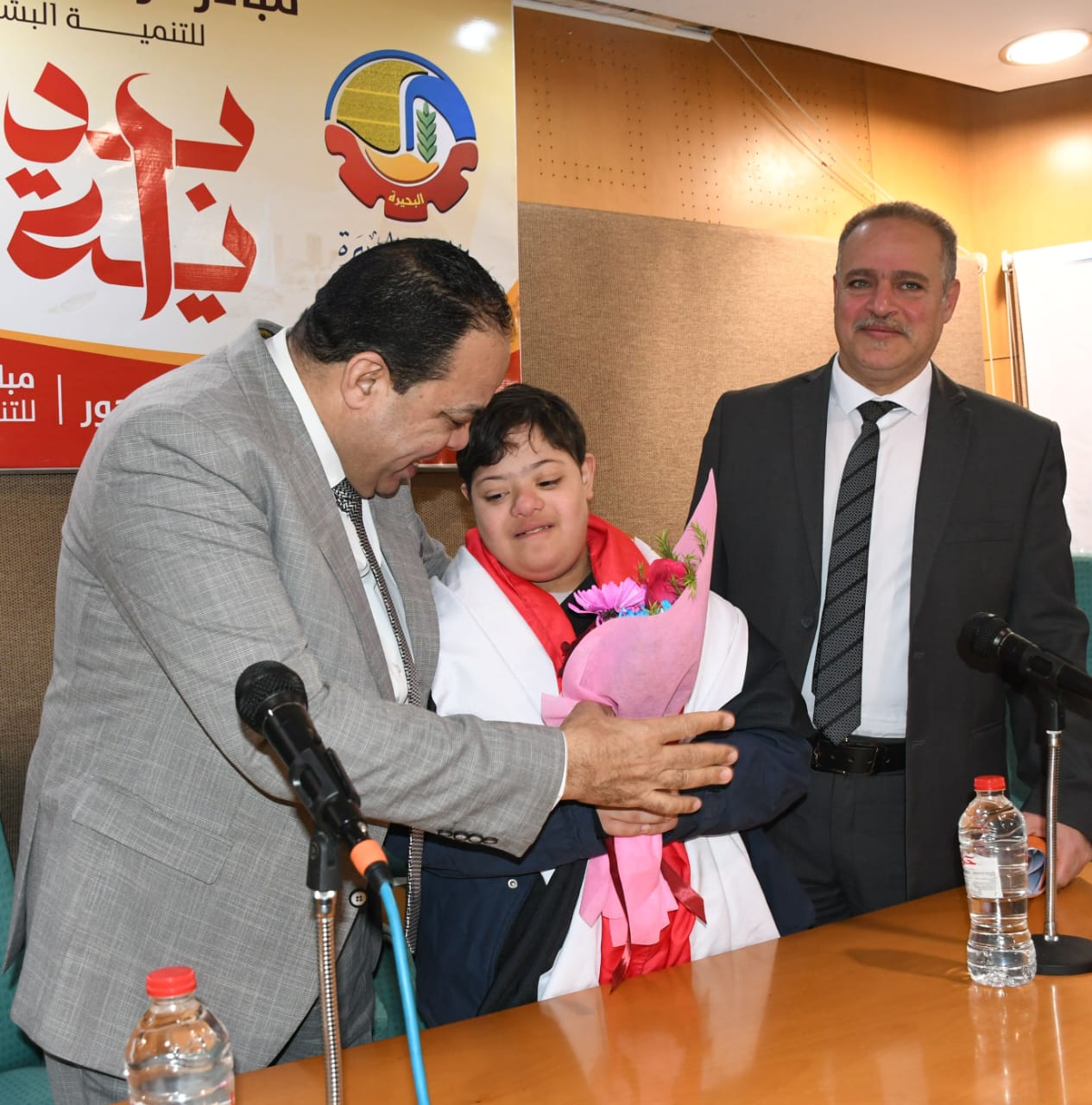 اجتماع رئيس هيئة تعليم الكبار مع الجهات الشريكة بمحافظة البحيرة