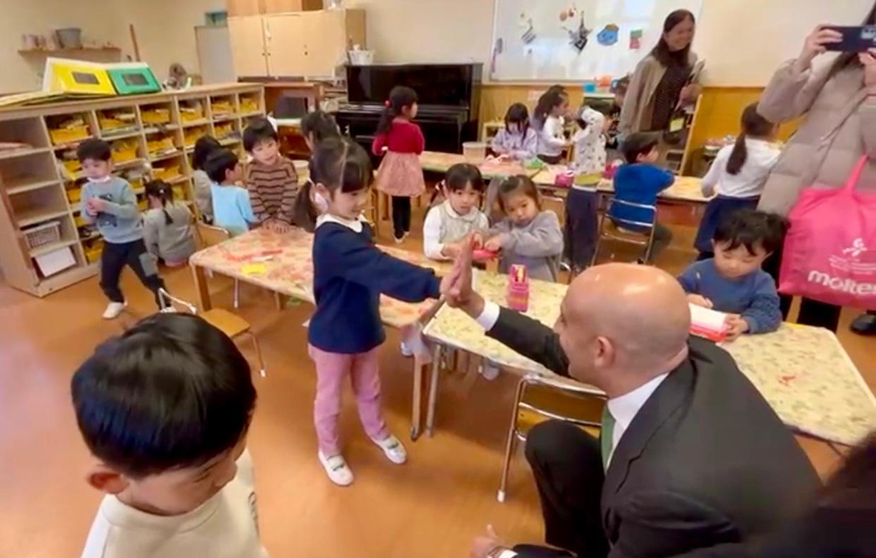 وزير التربية والتعليم يزور عددا من المؤسسات التعليمية اليابانية