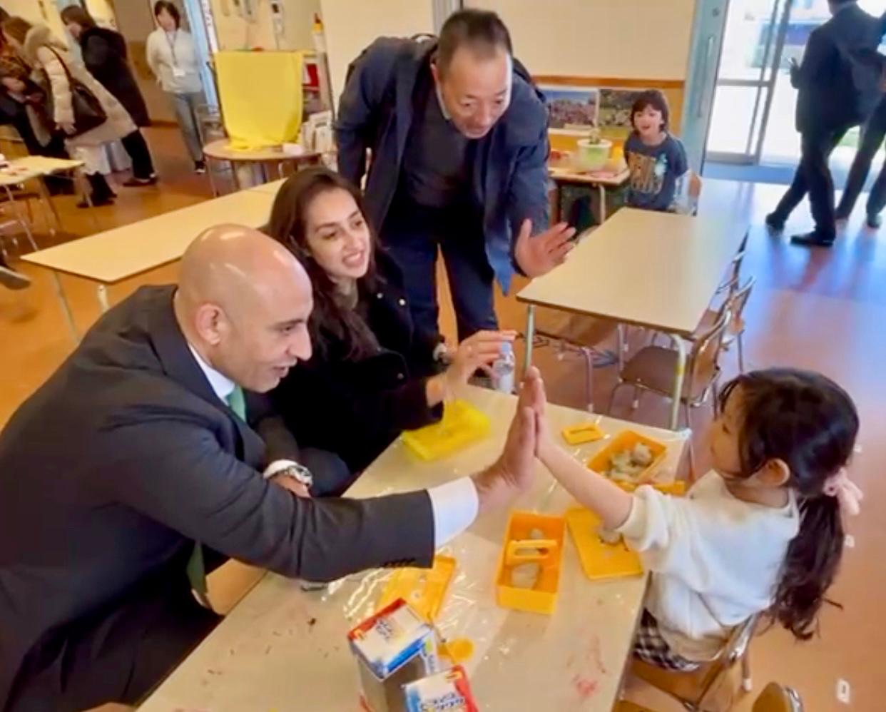 وزير التربية والتعليم يزور عددا من المؤسسات التعليمية اليابانية