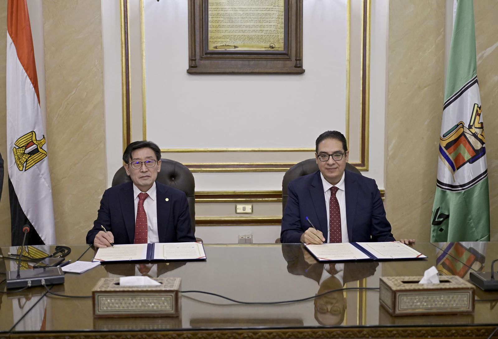 جامعة القاهرة تعزز التعاون الأكاديمي مع جامعة تشونغجو الكورية