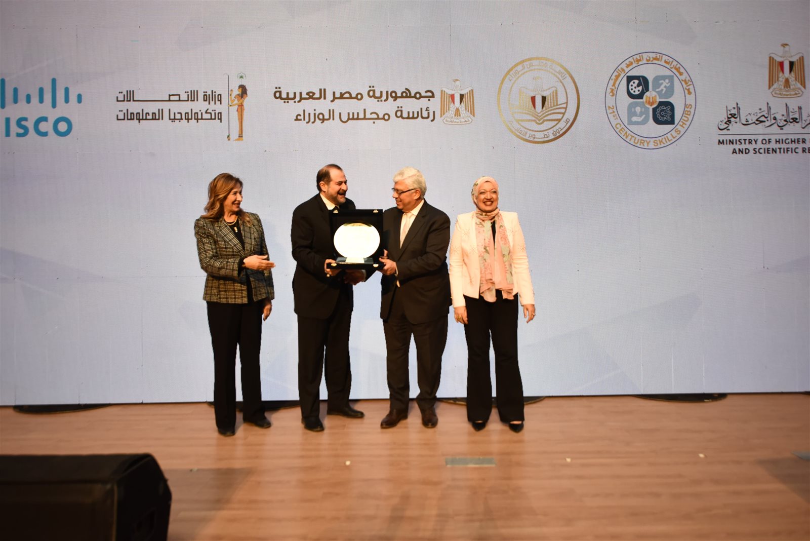 وزير التعليم العالي يشهد حفل إطلاق مبادرة مراكز مهارات القرن 21