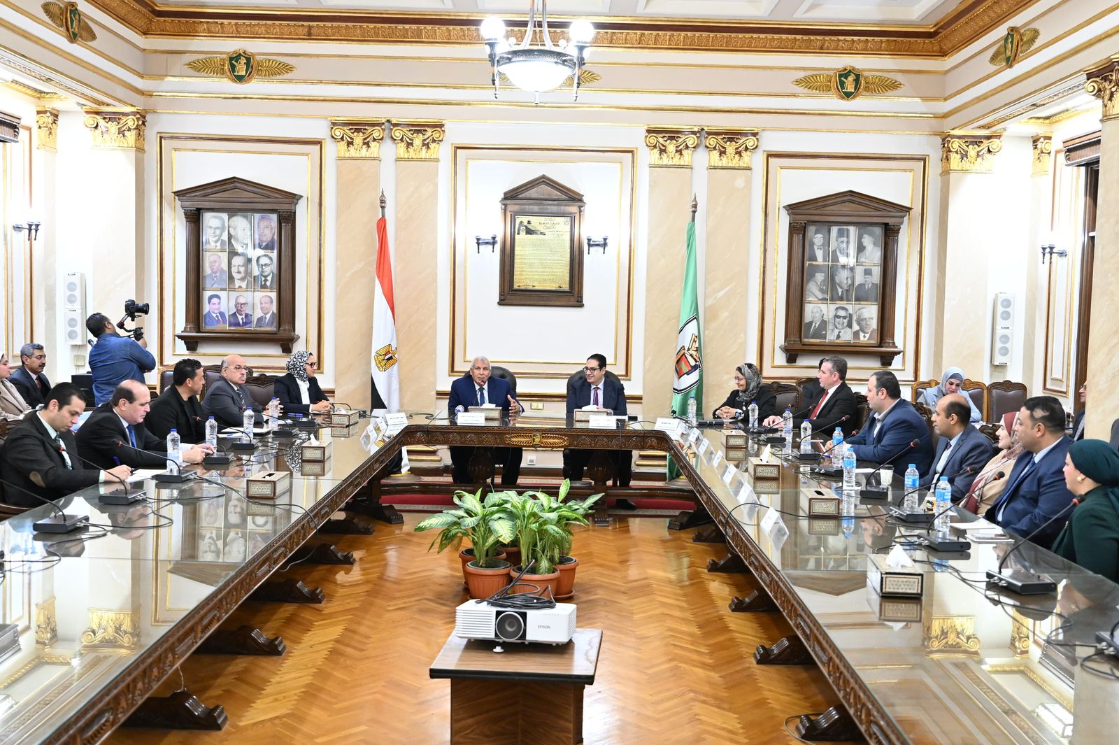 بروتوكول تعاون بين جامعة القاهرة ومحافظة الوادي الجديد