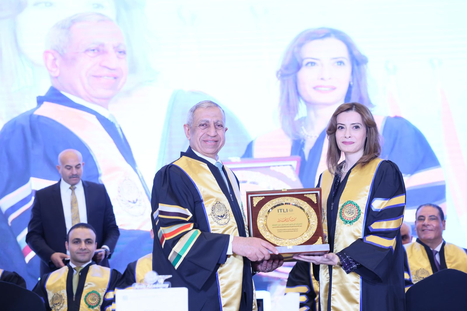 الأكاديمية العربية للعلوم والتكنولوجيا تحتفل بتخريج 326 دارسًا من 6 دول من معهد النقل الدولي