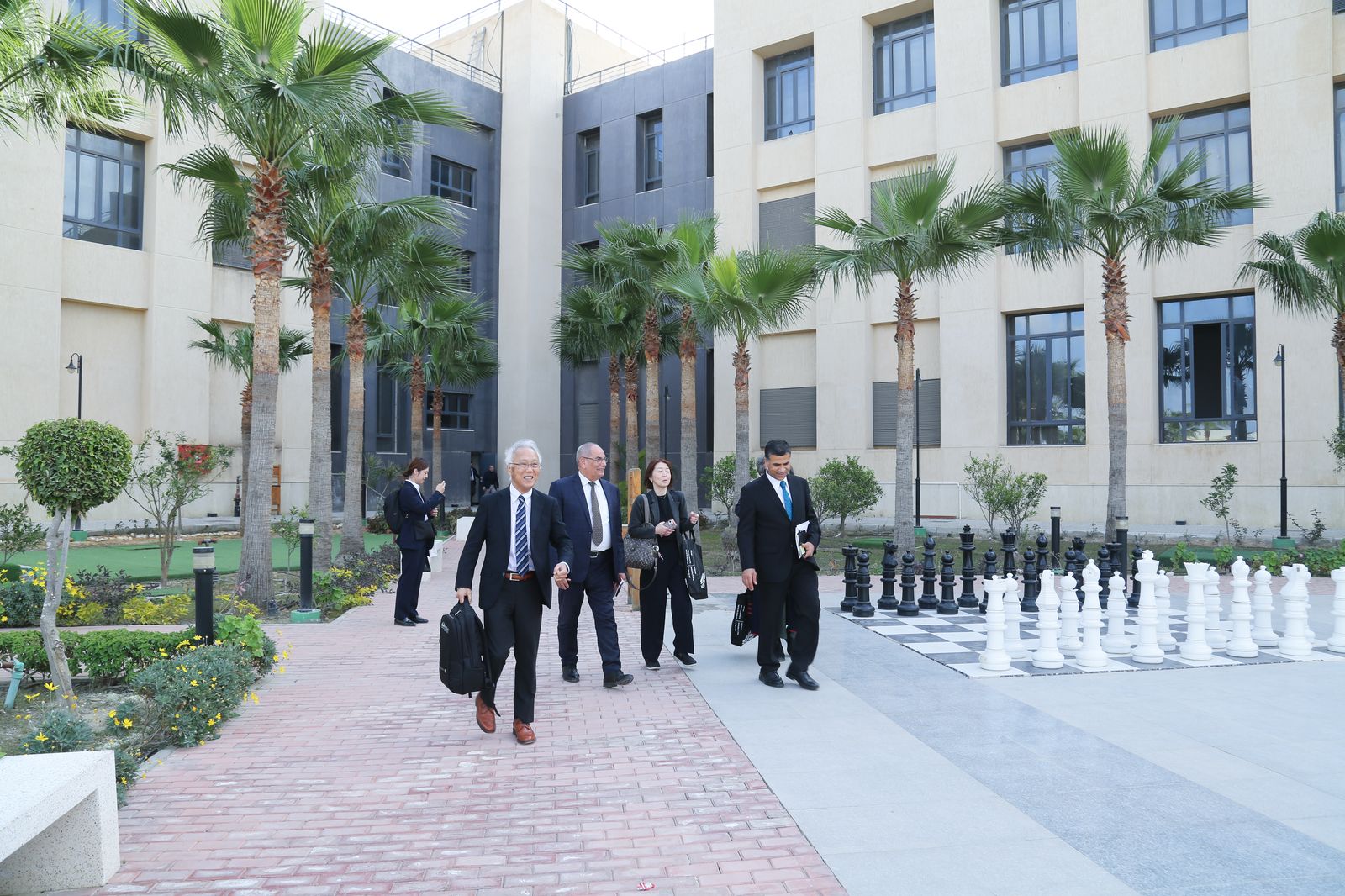 تعاون أكاديمي متطور بين الجامعة المصرية اليابانية والجمعية اليابانية لتطوير العلوم