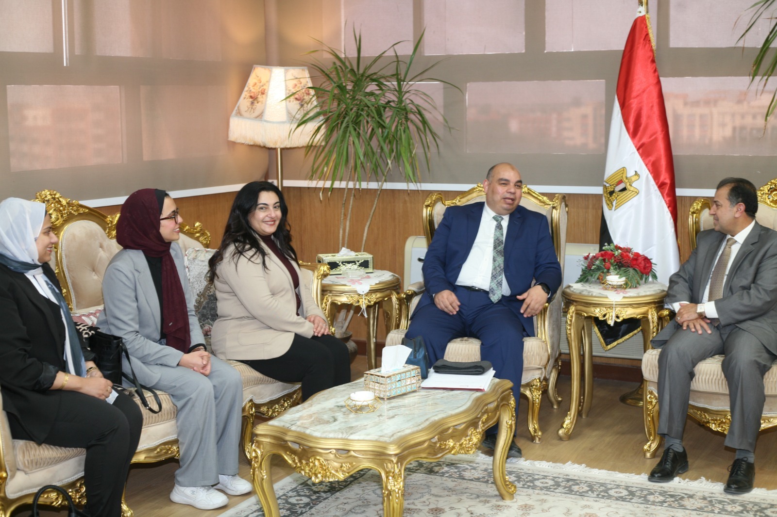 التعاون بين جامعة جنوب الوادي وبنك مصر في الشمول المالي