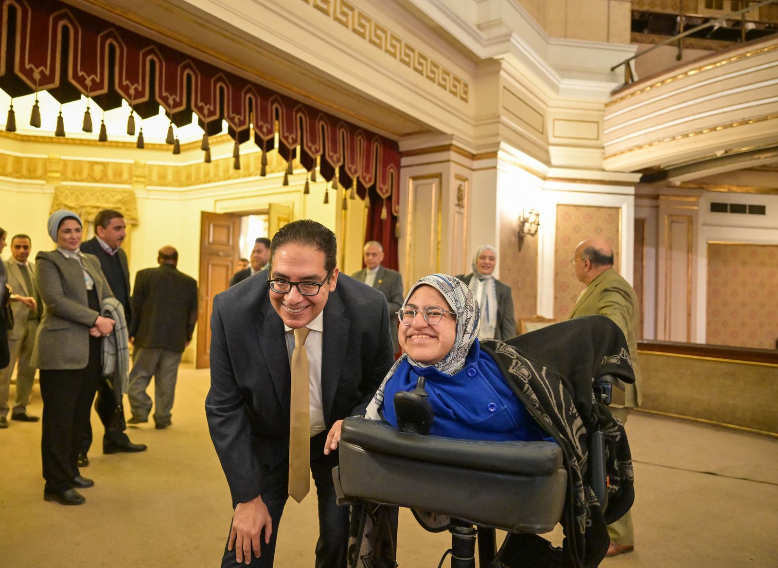 جامعة القاهرة تطلق برنامجًا تدريبيًا لتعزيز المهارات القيادية