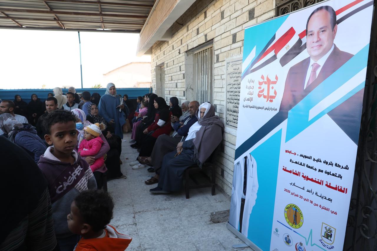 جامعة القاهرة تنظم قافلة تنموية شاملة لخدمة أهالي رأس غارب