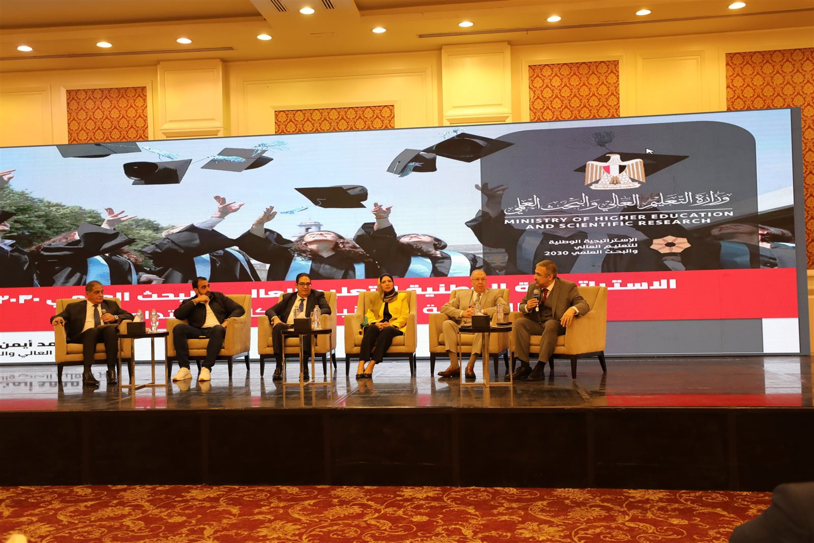 وزير التعليم العالي يستعرض سبل تعزيز الابتكار وريادة الأعمال في مصر