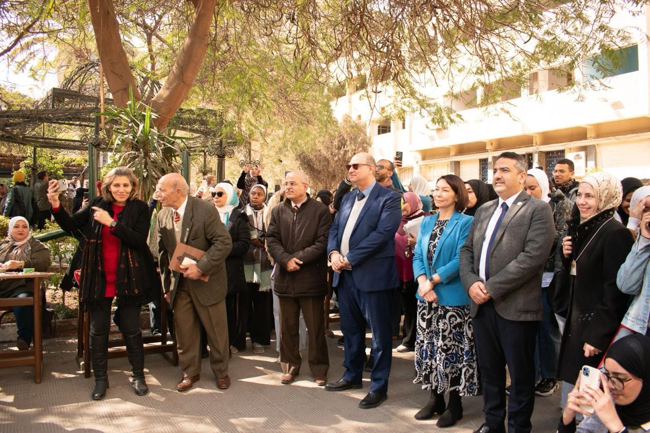 جامعة حلوان تطلق ملتقى التراث الثامن للنسيج المصري بكلية الفنون التطبيقية