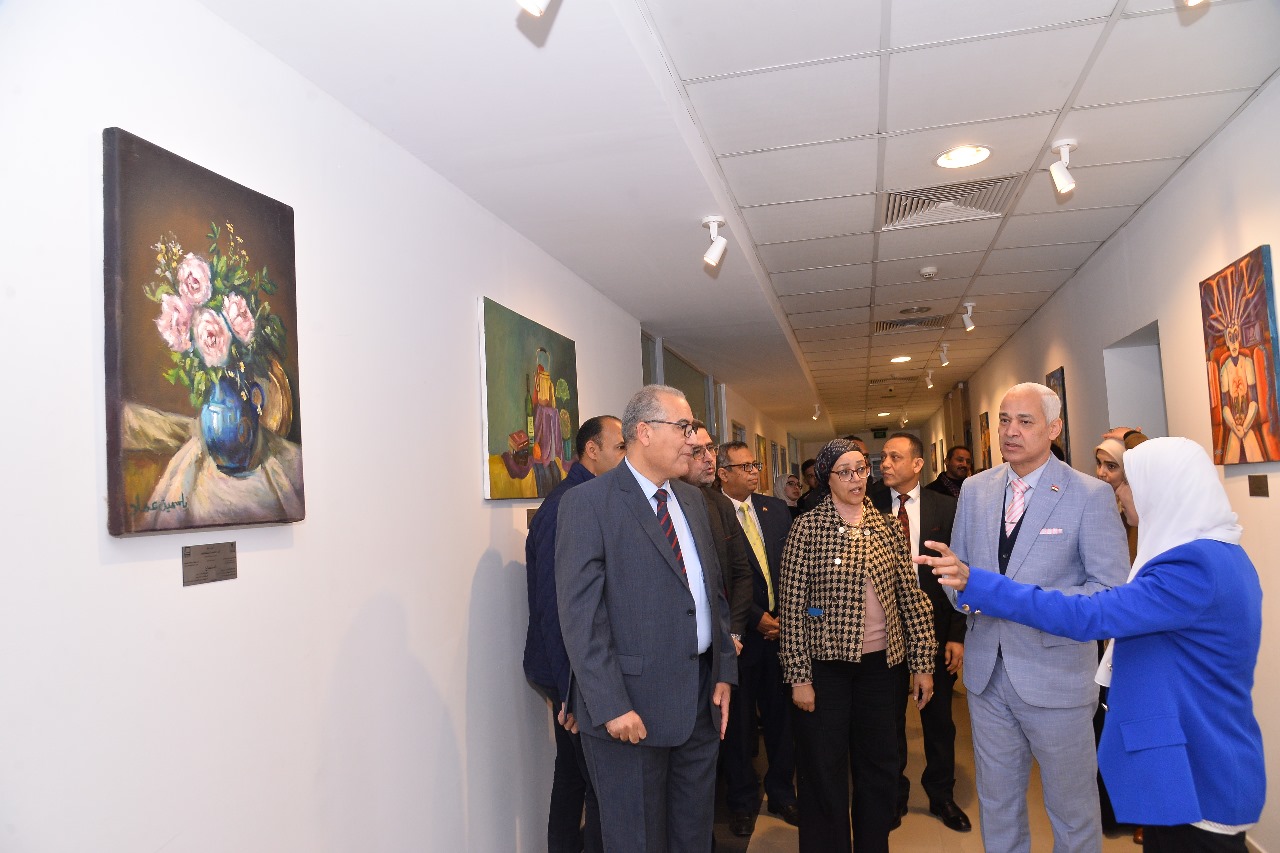 إبداع فني يجمع بين جامعة أسيوط ومعهد تكنولوجيا المعلومات