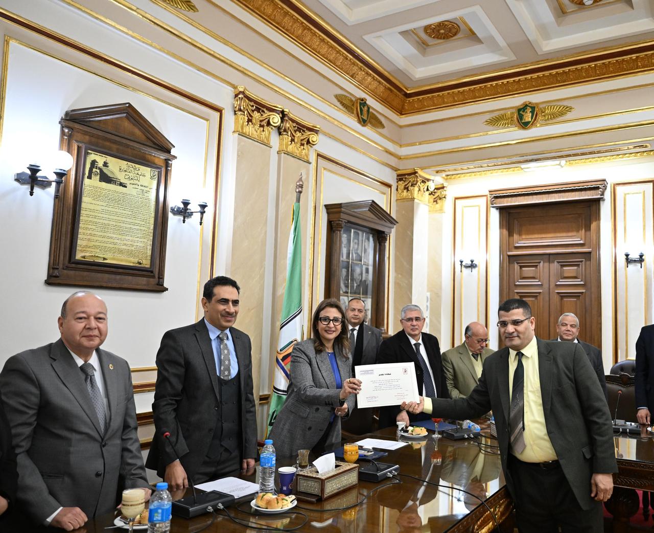 جامعة القاهرة تكرم الفائزين بمسابقة وقف الفنجري 2024
