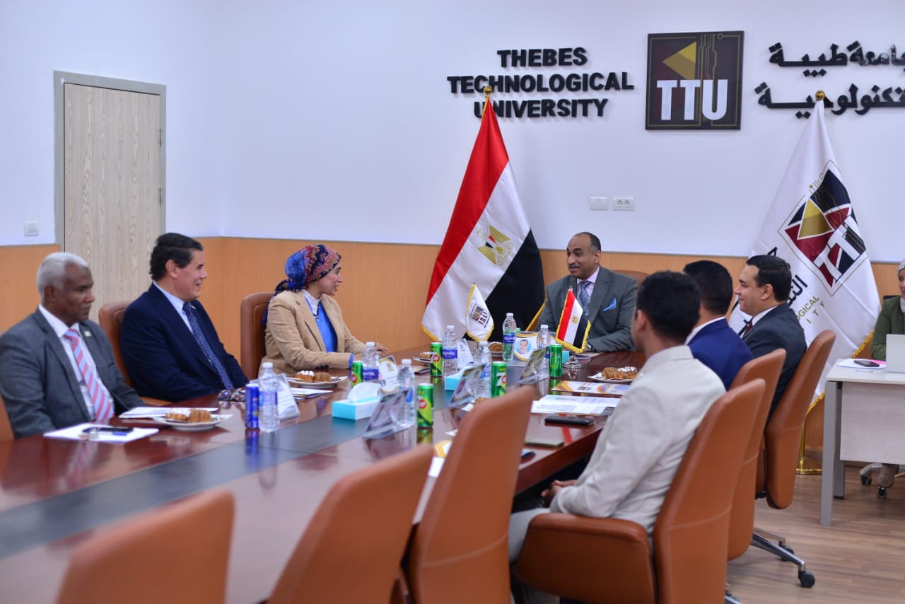 رئيس جامعة الأقصر تشهد ختام مؤتمر شباب التكنولوجيين