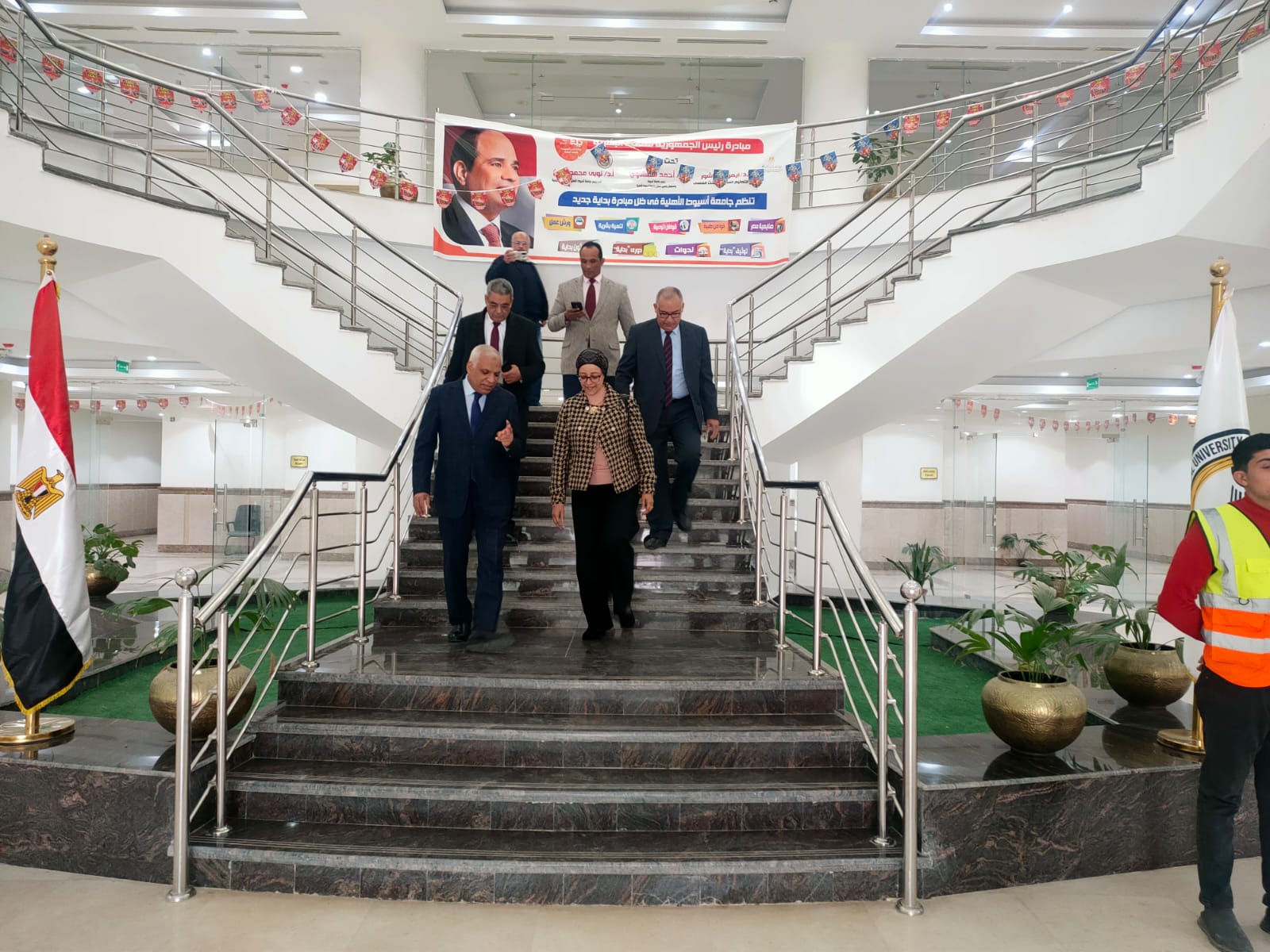 تعزيز التعاون بين جامعة أسيوط الأهلية ومعهد تكنولوجيا المعلومات