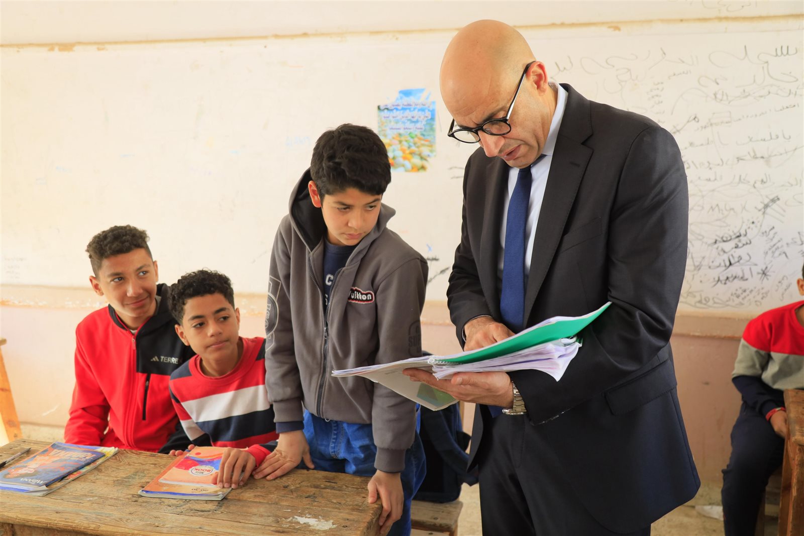 وزير التربية والتعليم يتابع سير الدراسة بمدارس الفيوم