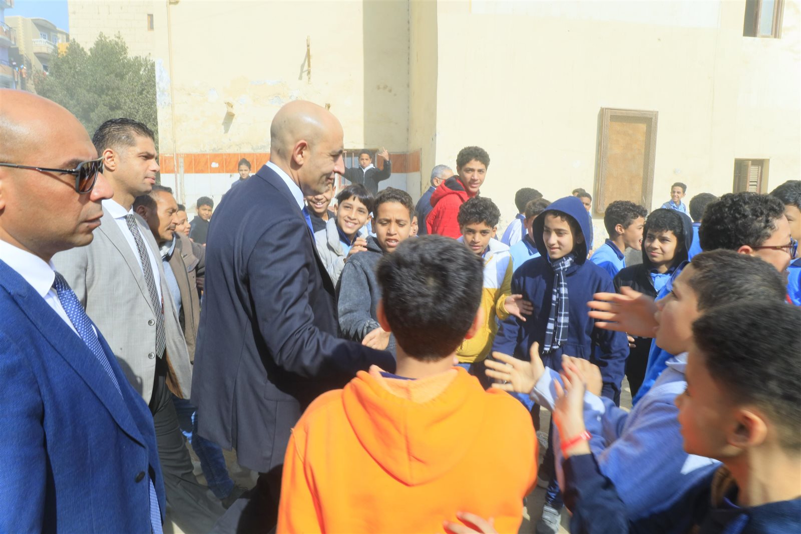 وزير التربية والتعليم يتابع سير الدراسة بمدارس الفيوم