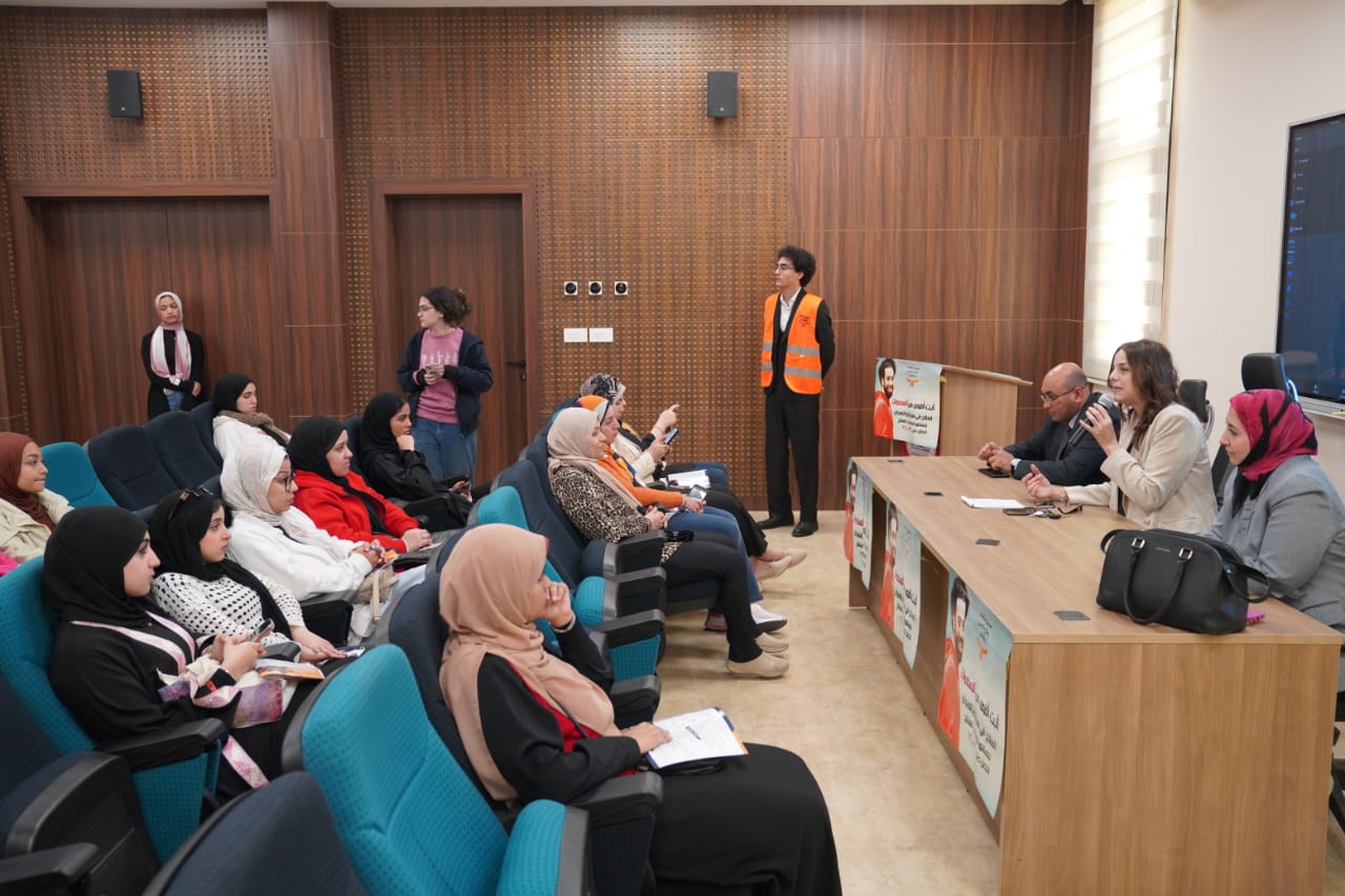 ندوة توعوية تحارب الإدمان بكلية الإعلام جامعة عين شمس 