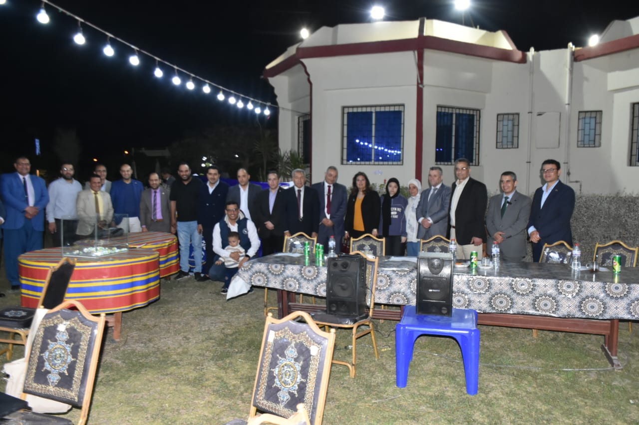 رئيس جامعة السادات تشارك أسرة الجامعة الإفطار الرمضاني الجماعي