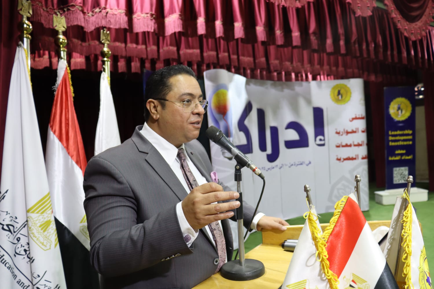 معهد إعداد القادة يواصل ملتقى إدراك بحوارات ملهمة وجولات تثقيفية