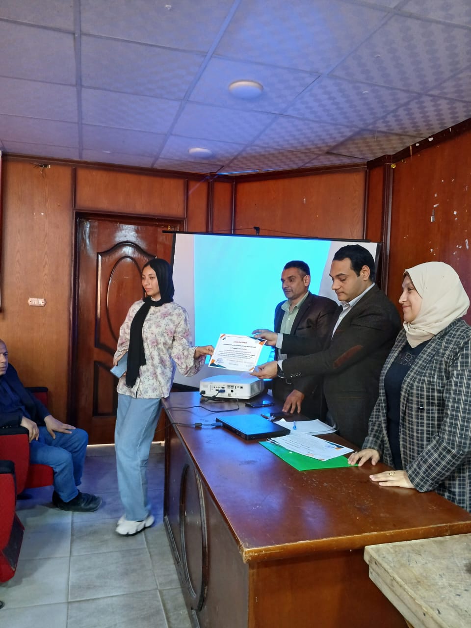 جامعة السادات تشجع الابتكار البيئي في مسابقة طلابية