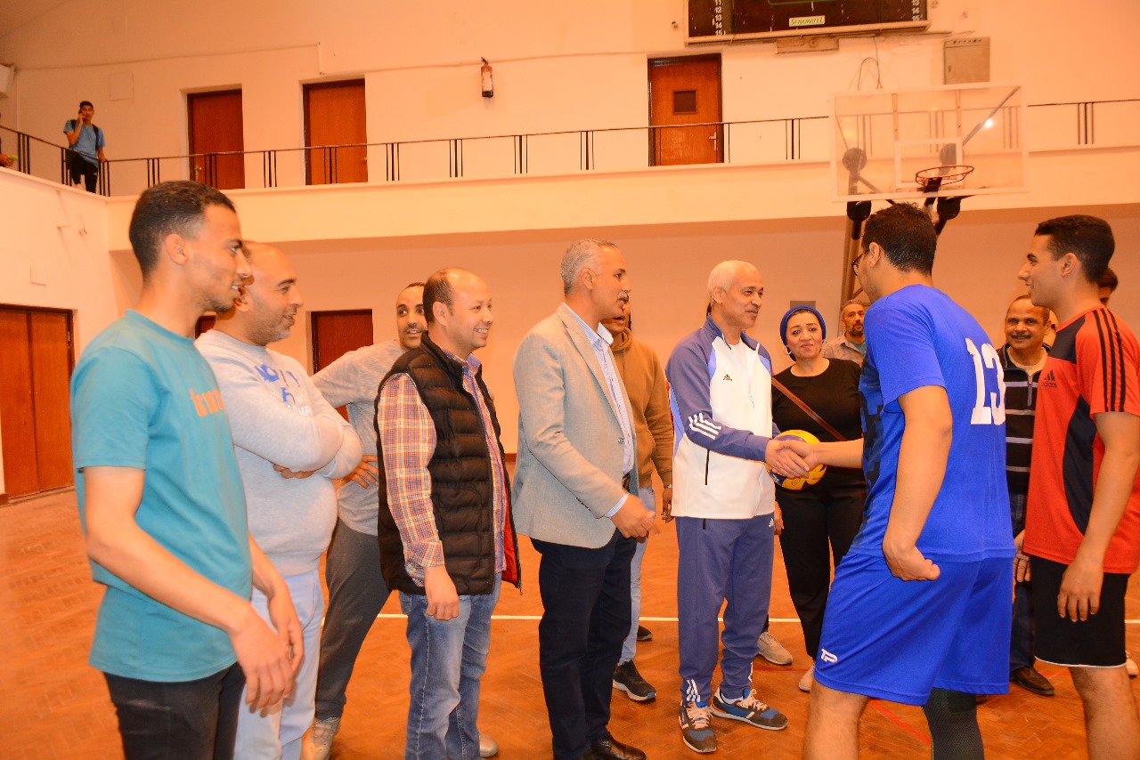 جامعة أسيوط تتوج أبطال الدورة الرياضية الرمضانية