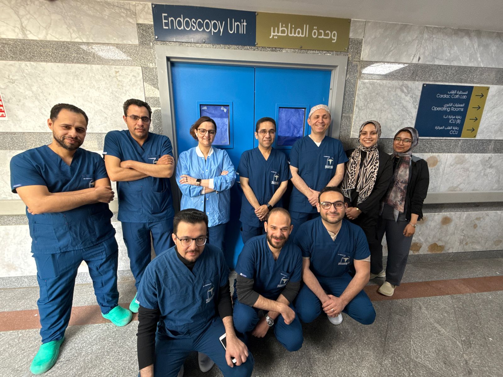 جامعة حلوان تحقق إنجازًا طبيًا عالميًا وإشادة دولية لبث حي لجراحة نادرة بالمنظار 