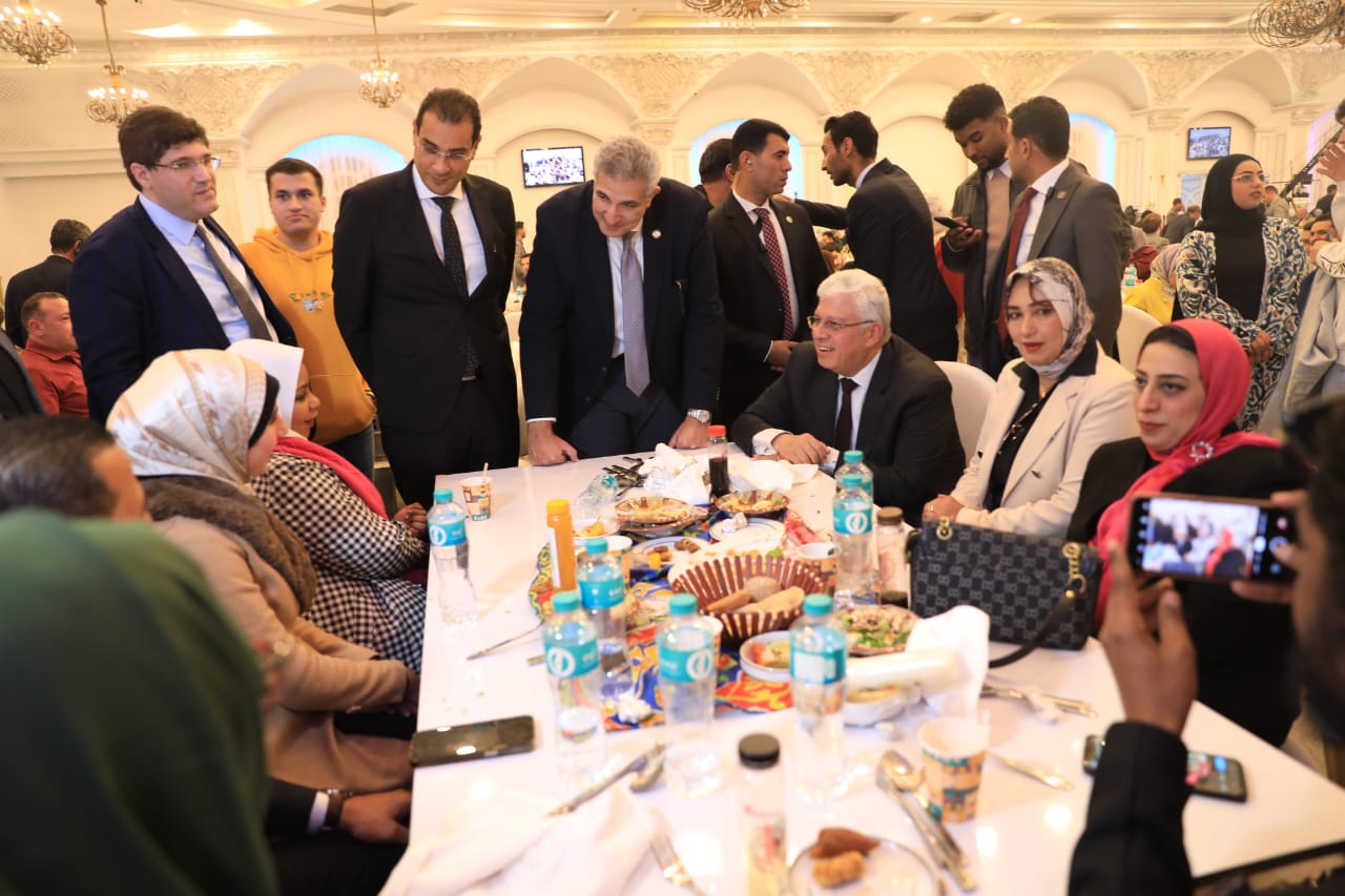 حفل الإفطار السنوي للطلاب الوافدين بحضور وزير التعليم العالي