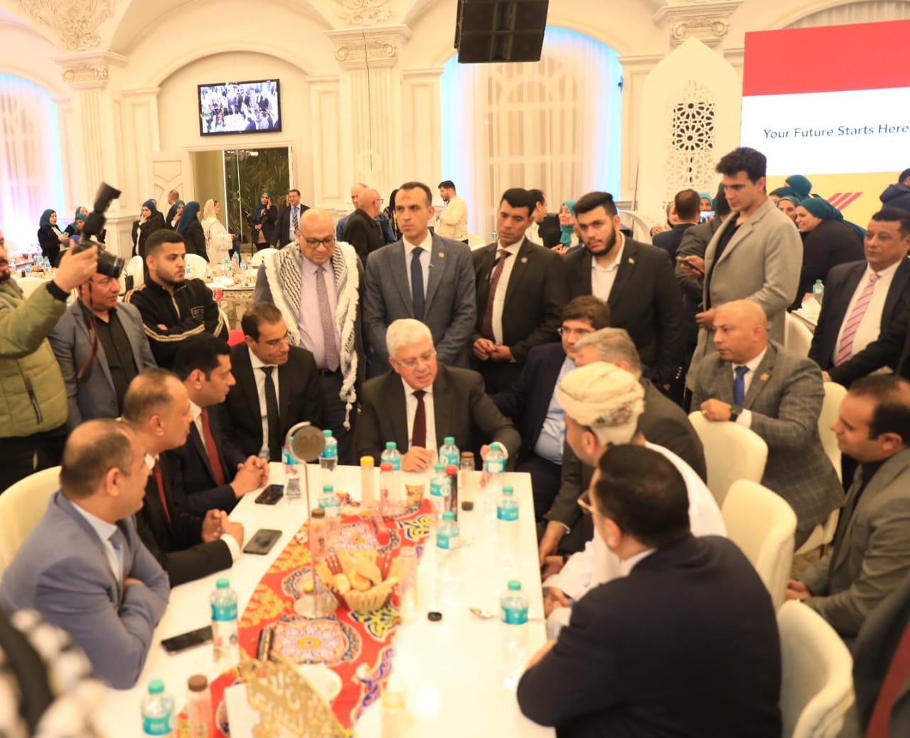 حفل الإفطار السنوي للطلاب الوافدين بحضور وزير التعليم العالي
