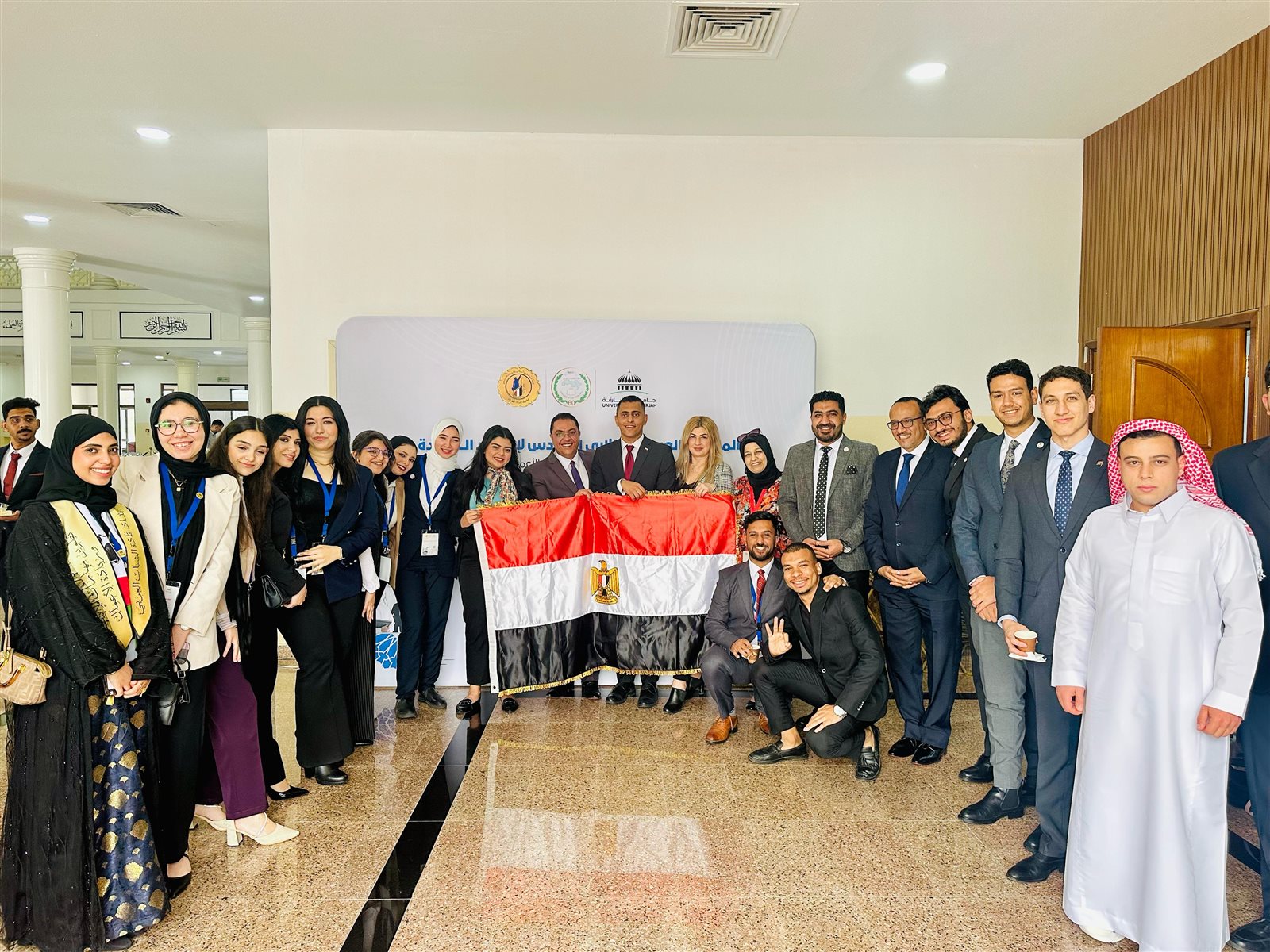 جامعة أسيوط في الملتقى العربي لإعداد القادة بجامعة الشارقة