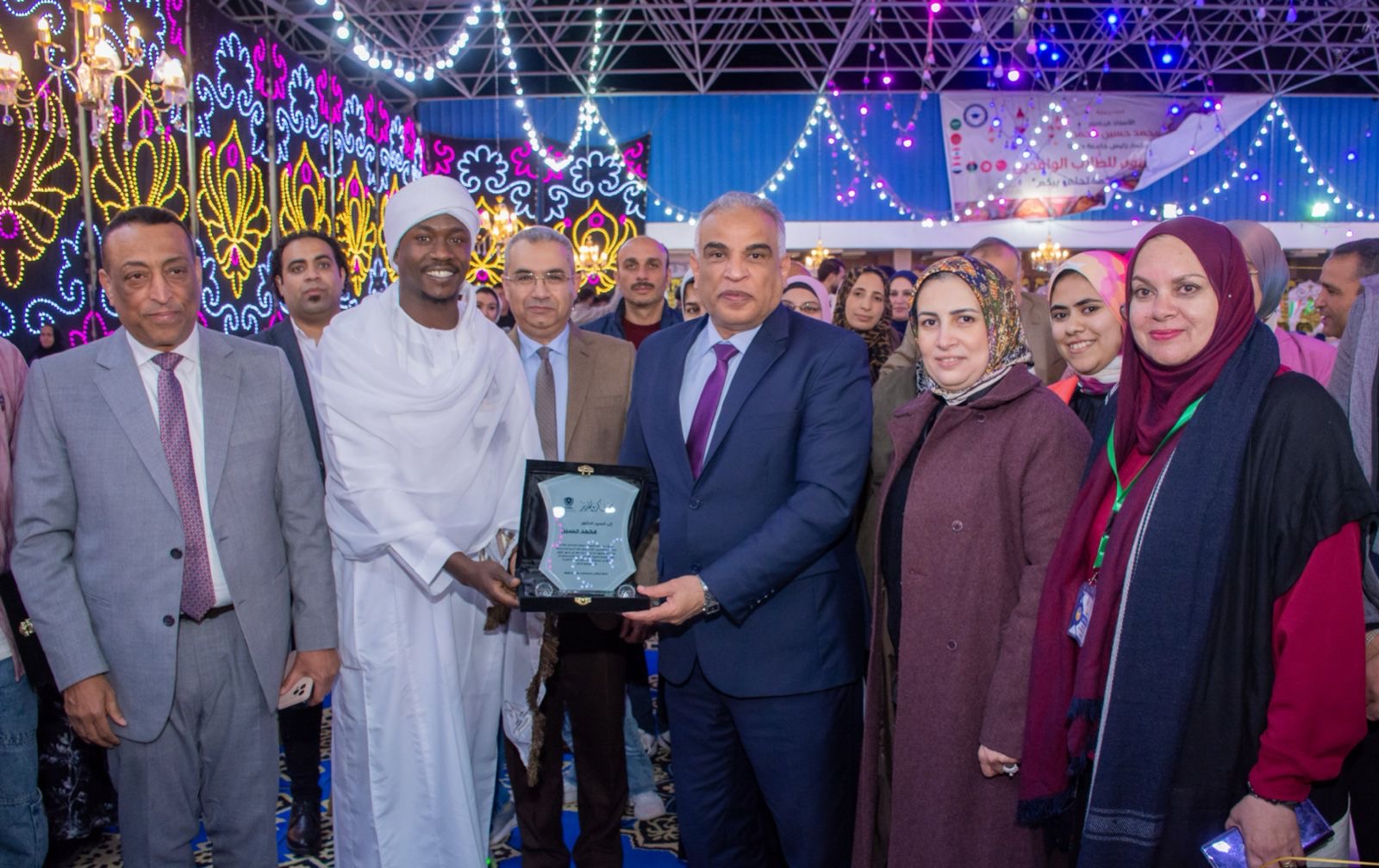 2a0c47ef-dbe5-412b-9003-c2f78d936564