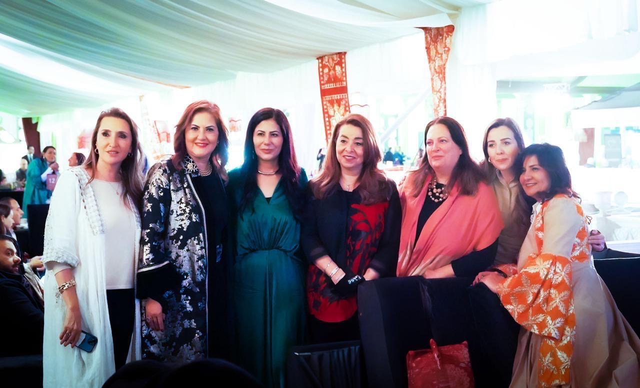 d9ee7612-e263-4b50-b8c7-ce98b698e5de